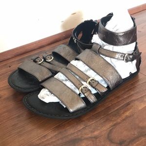 Born women’s leather sandle